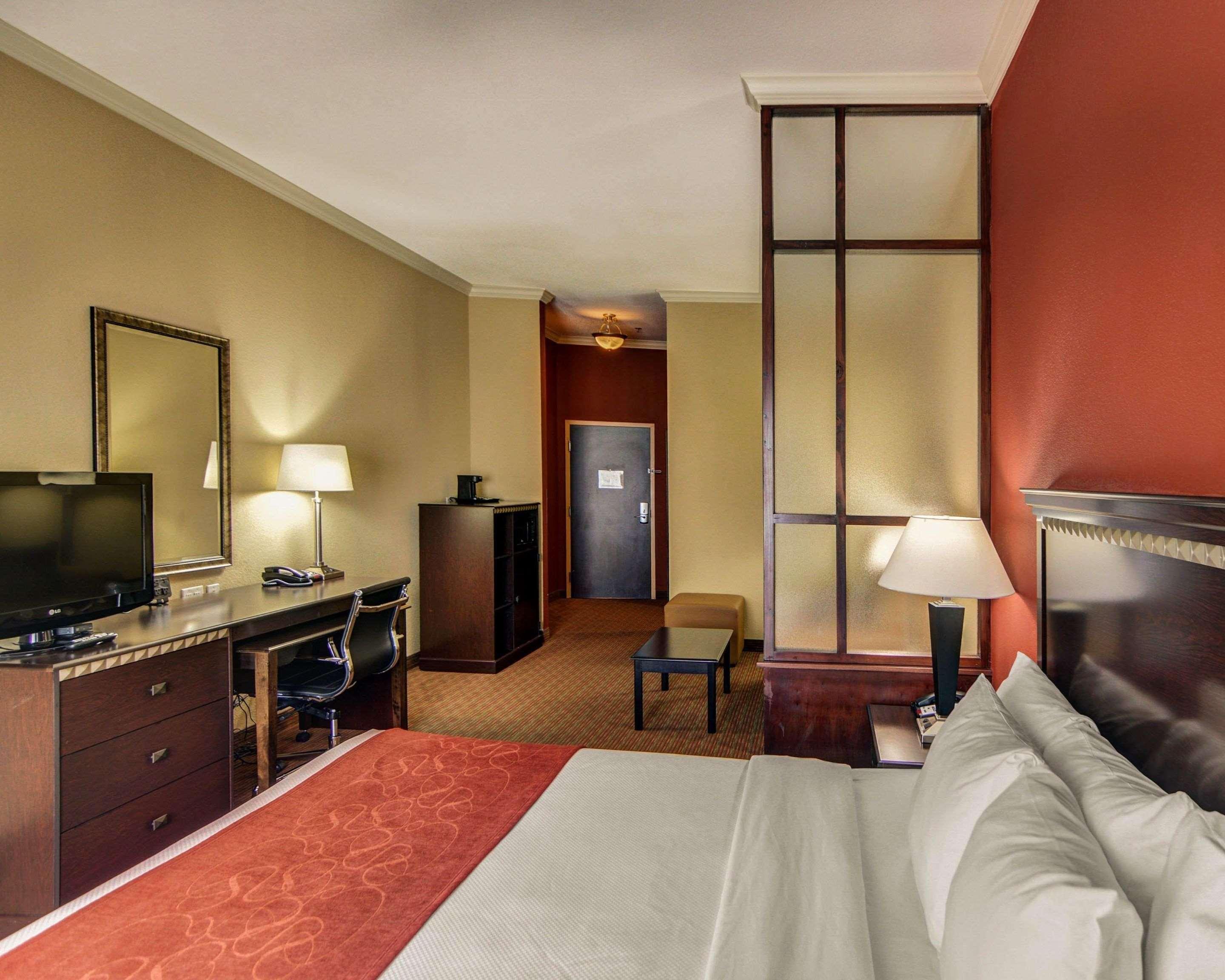Comfort Suites Fort Worth South エクステリア 写真